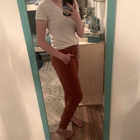 Women's Rust Drawstring Joggers - Picture 4 of 8